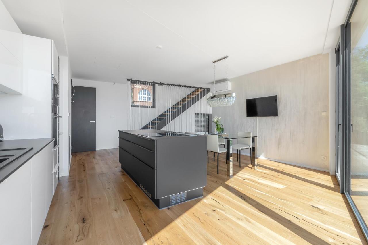 Luxury Penthouse Prague Apartment Exterior photo